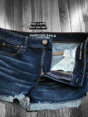 LNC AEO Raw Hem Hi-rise Shortie w/ Super, 4X Stretch